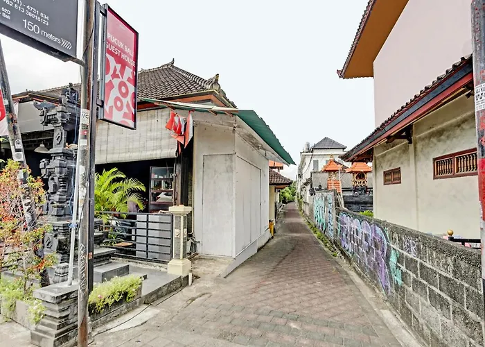 Hotel Oyo 90458 Pucuk Bali 2*