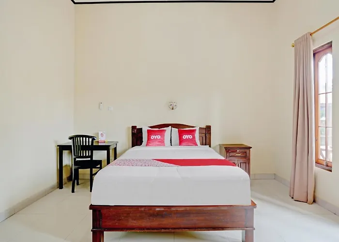 Oyo 90458 Pucuk Bali 2*