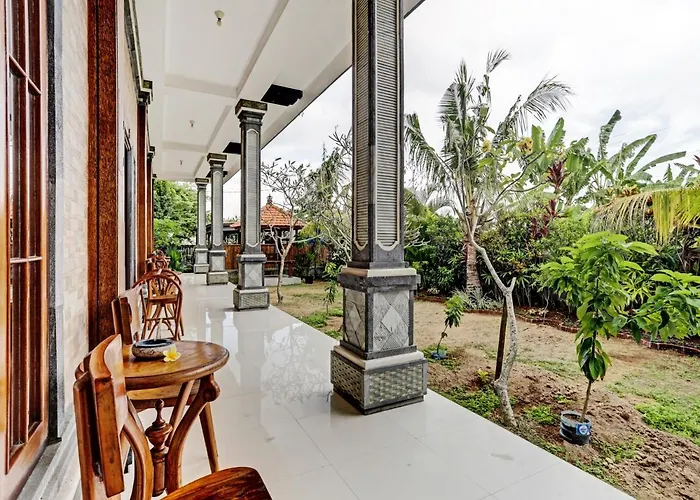 Hotel Oyo 90458 Pucuk Bali